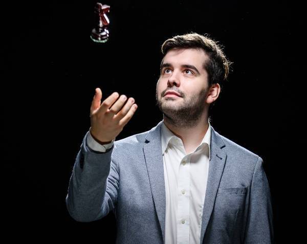 Брянский гроссмейстер Ян Непомнящий победил в суперфинале чемпионата России