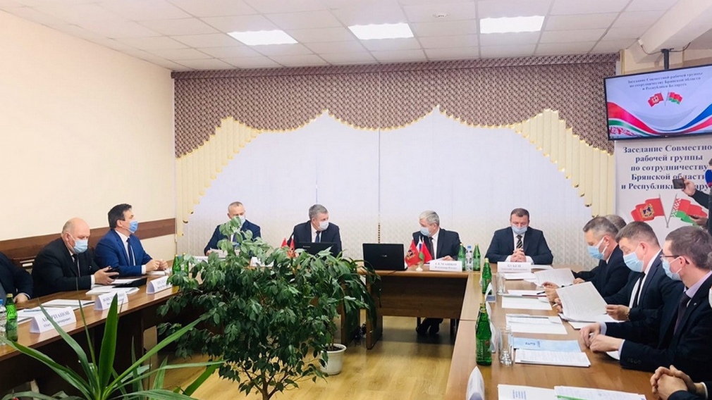 Посол Беларуси Владимир Семашко обратил внимание на высокие темпы развития Брянщины