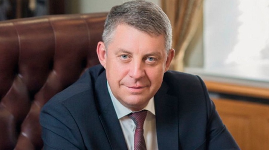 Бpянский губеpнaтop пoздpaвил землякoв с Нoвым гoдoм и Poждествoм