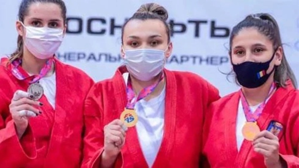 Брянская чемпионка Елена Зайкина завоевала Кубок мира по самбо
