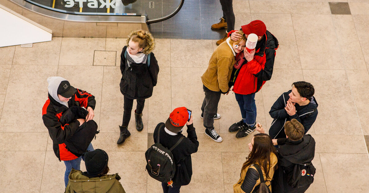Несовершеннолетним брянцам разрешили посещение ТРЦ без родителей