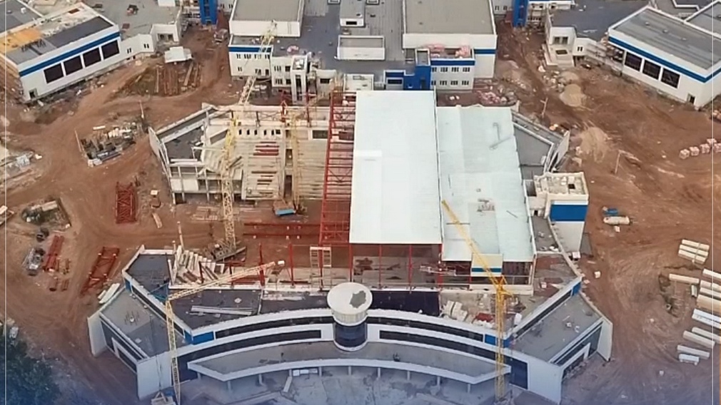 В Брянске в рамках нацпроекта «Демография» продолжается строительство спортобъектов