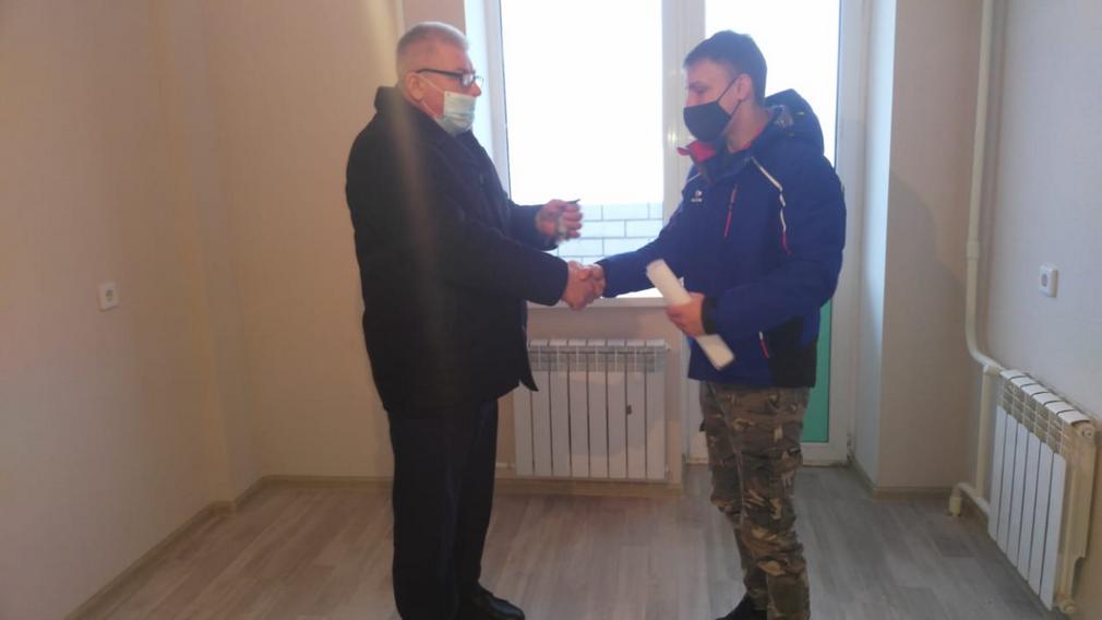 Новую квартиру получил сирота из Климово Брянской области