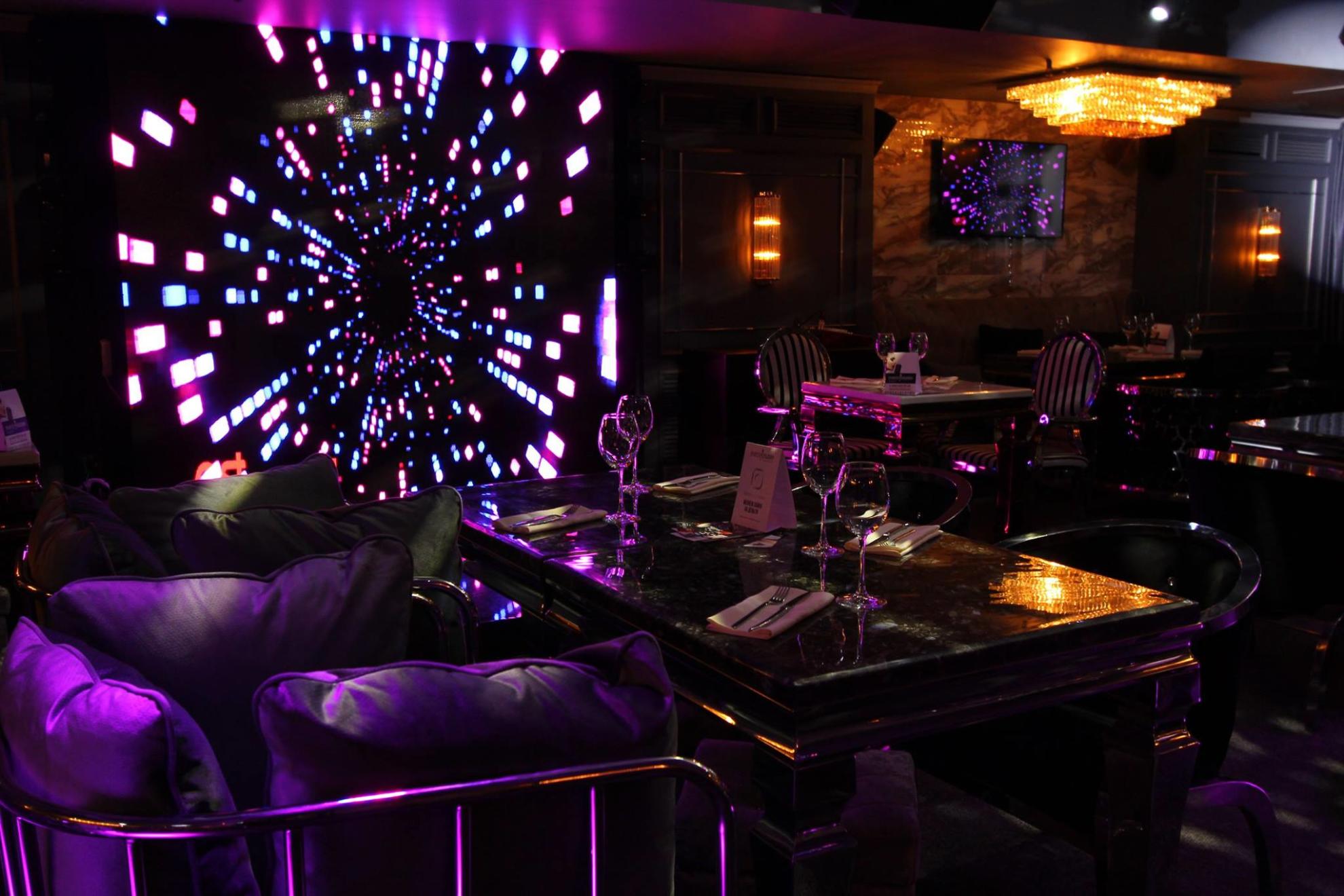 Брянским предприятиям общественного питания разрешено работать до 3-х ночи