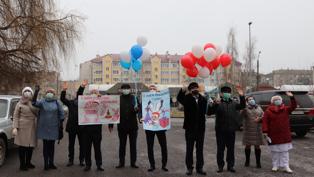 В Клинцовском роддоме чествовали молодых мам