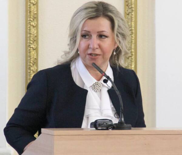 Брянский омбудсмен призвала родителей не зазывать детей на политизированные сборища