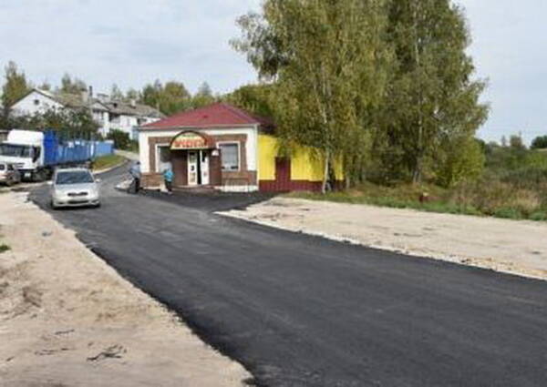 В брянском Мглине благоустроили дворовые территории за 3,5 млн рублей