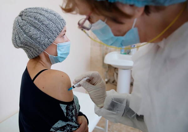 Более 8000 человек, жителей Брянской области, сделали привику от коронавируса