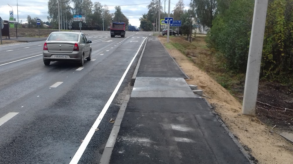 Подъездную дорогу к брянскому городу Новозыбкову отремонтировали