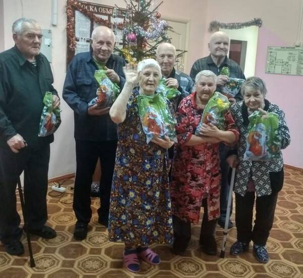 Волонтеры Брянской области опекают пенсионеров, проживающих в интернатах