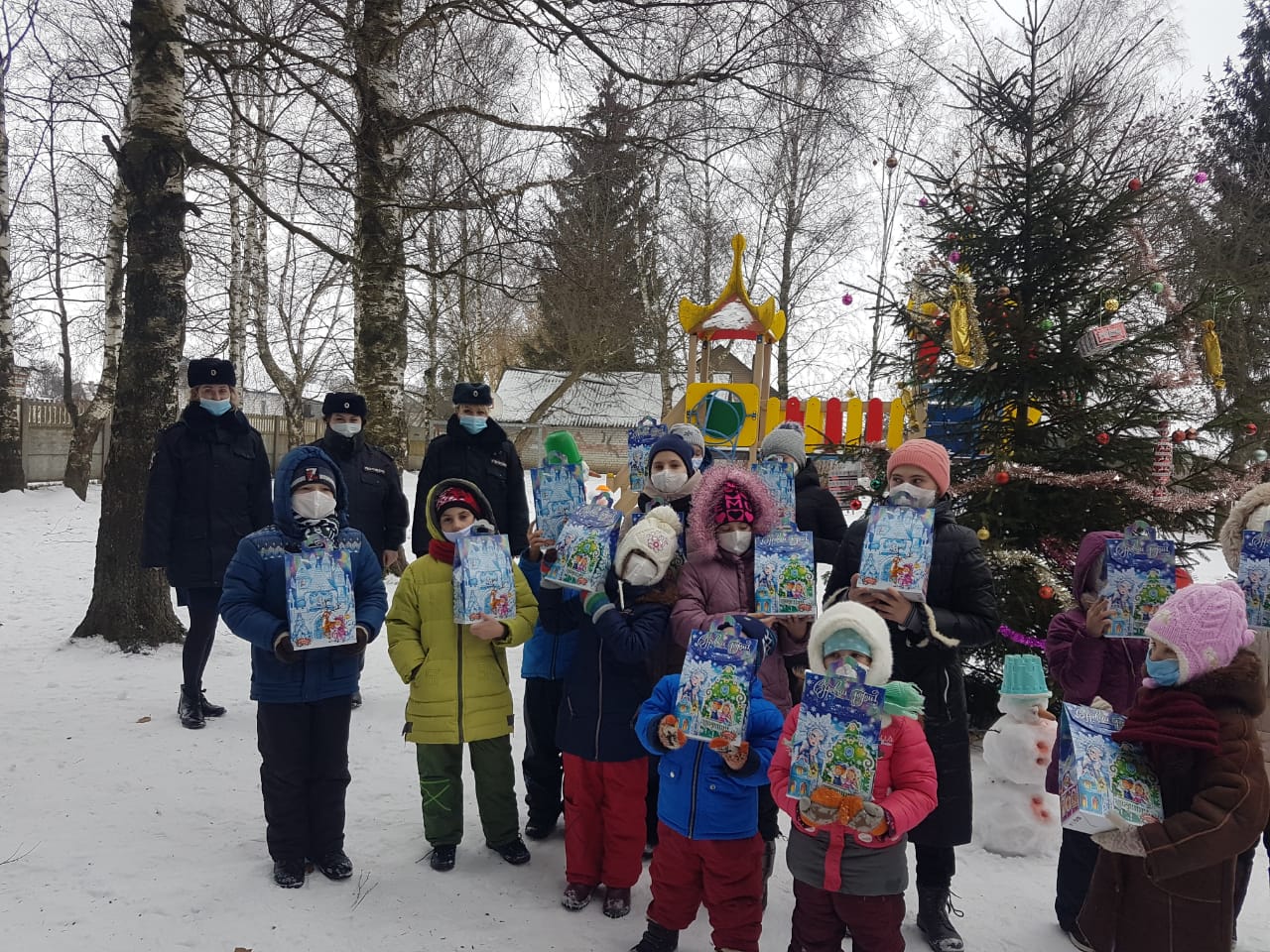 «Добро без границ» и «Полицейский Дед Мороз» от карачевской полиции