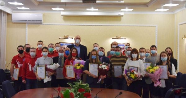 Рабочие дни в Брянском регионе у Николая Валуева начались со встречи с волонтёрами