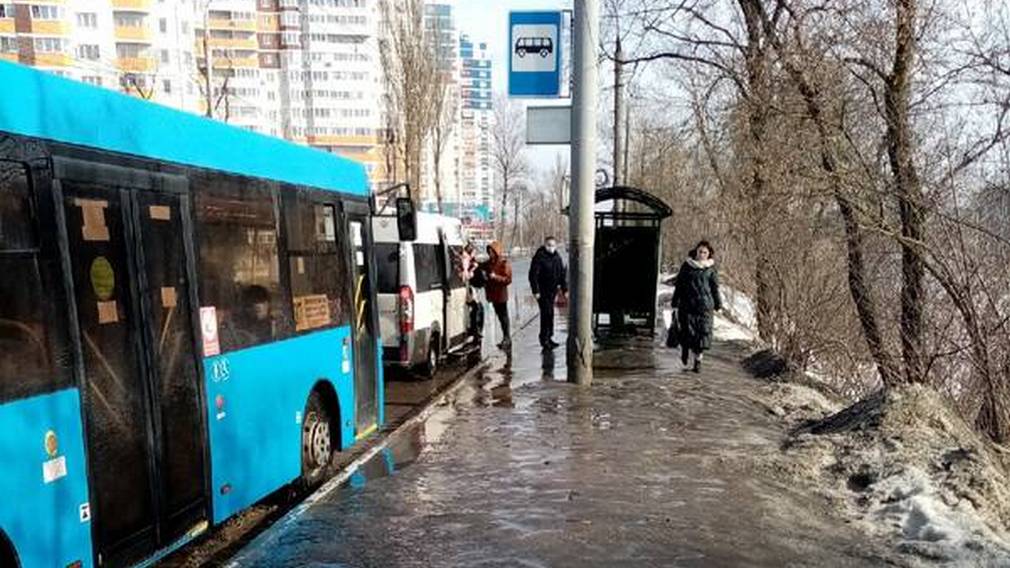 В Брянске с 1 марта проезд в муниципальном транспорте подешевеет