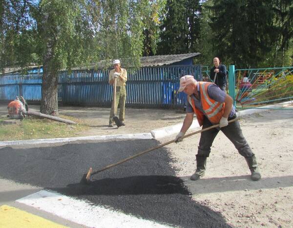 В брянском поселке Локоть обустроят тротуары за 8 млн рублей