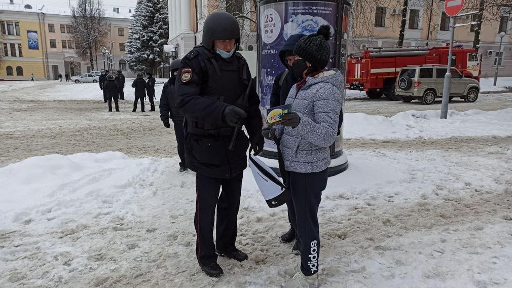 В Брянске силовые структуры 31 января обеспечили общественную безопасность