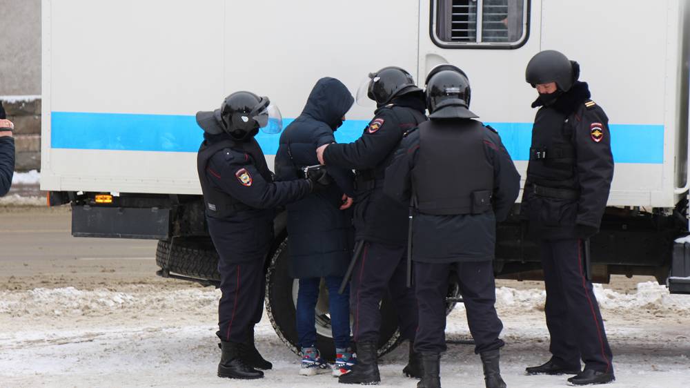 Брянских «революционеров» предупредили об уголовной ответственности