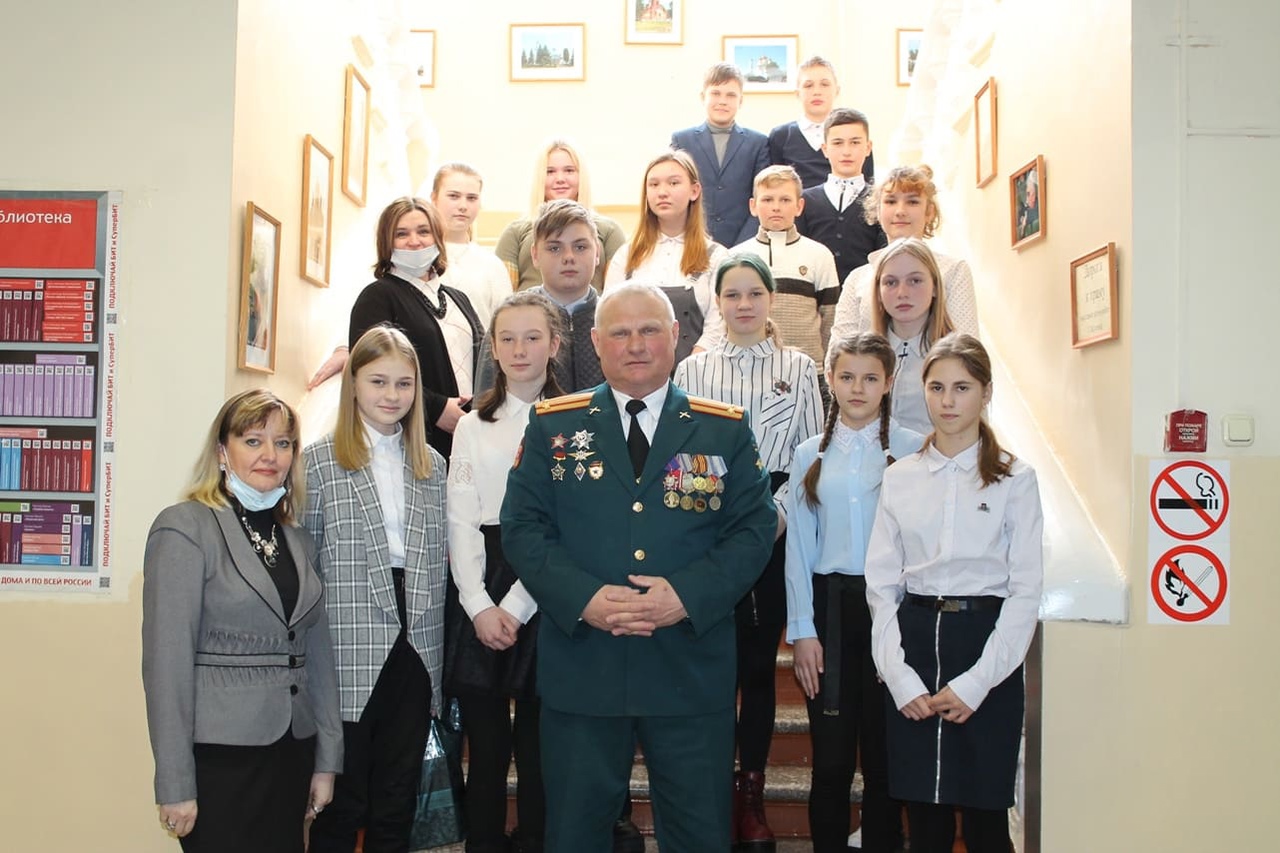 В Карачевской библиотеке прошла встреча с воином-афганцем