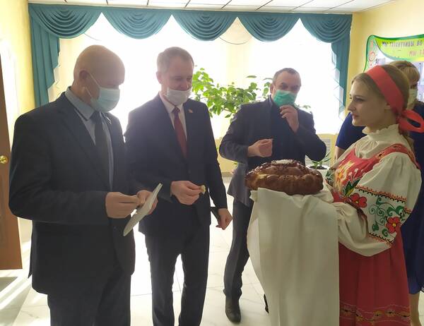 В брянском Погаре прошло торжественное открытие отремонтированного РДК