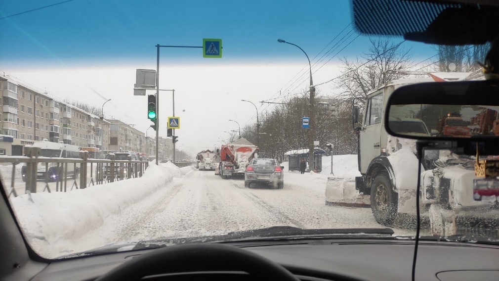 В Брянской области снегоуборочная техника ликвидирует последствия снегопада
