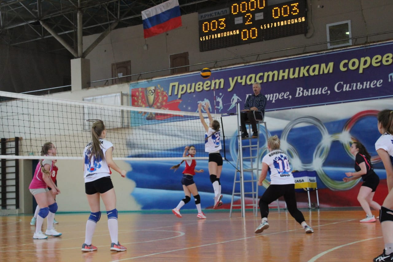 Карачевские волейболистки одержали победу на первенстве области