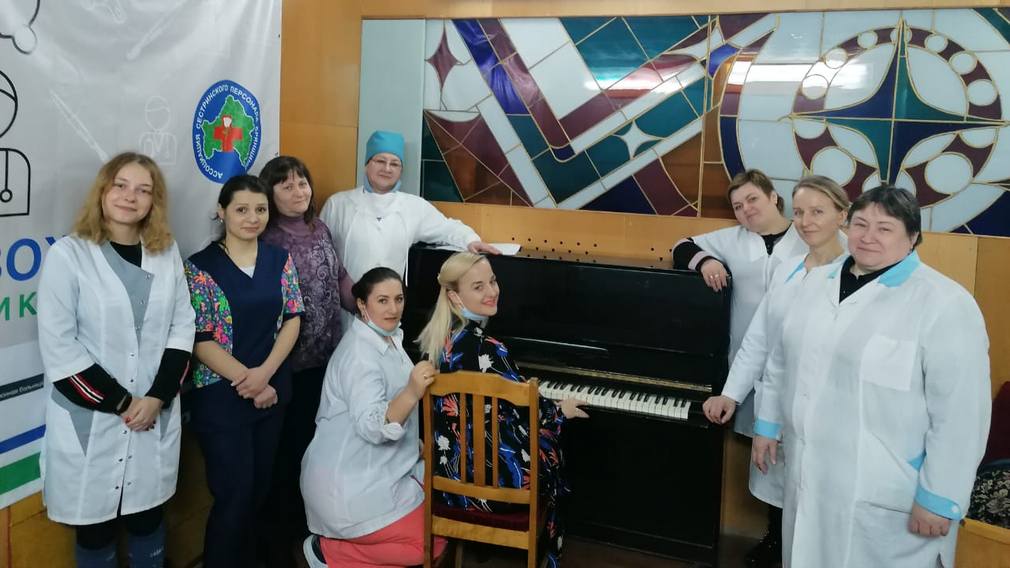 Брянская певица Иванна Сычёва провела мастер-класс в рамках проекта «Просто ЗОЖ. Просто Медикам»