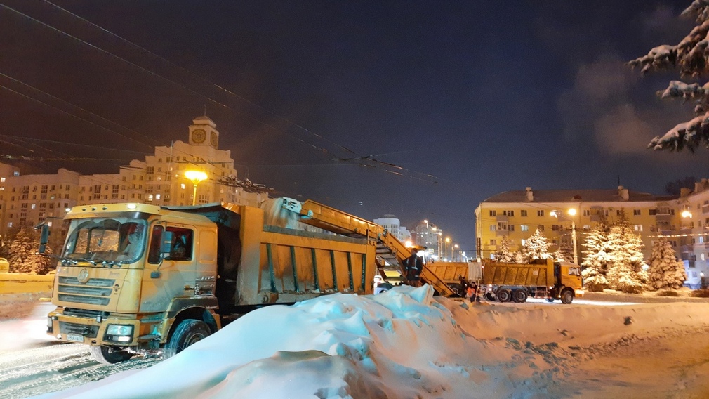 На территории Брянской области круглосуточную вахту несёт снегоуборочная техника
