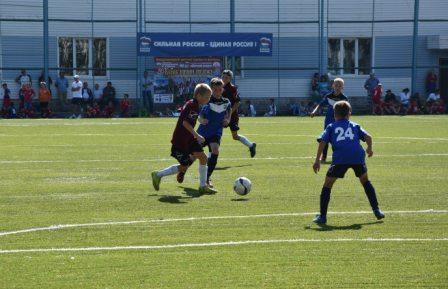 «Единая Россия» запускает общественный мониторинг строительства спортивных объектов в регионах