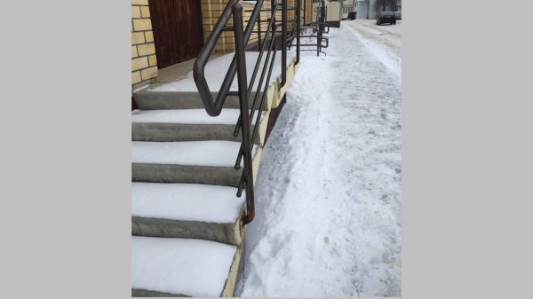 Брянцам пояснили решение проблемы с «лишними» ступеньками