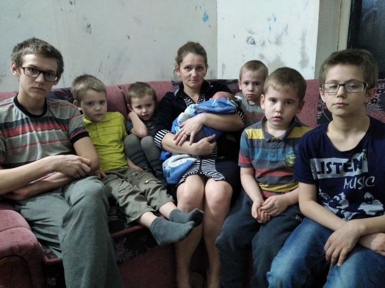 В комаричской семье родился восьмой ребенок