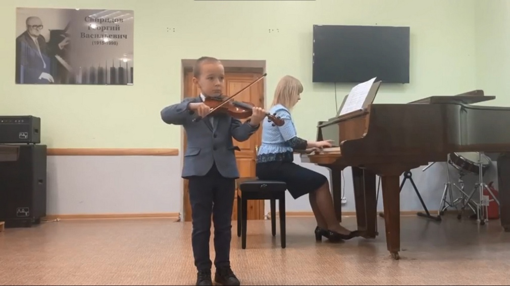 В Брянске подвели итоги VIII областного конкурса юных скрипачей