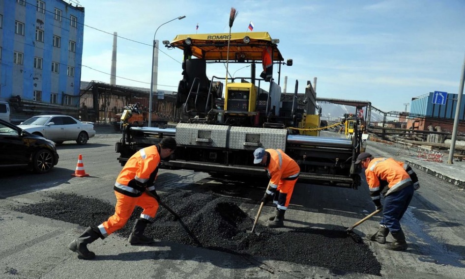 В Брянске реконструируют 70 остановочных павильонов