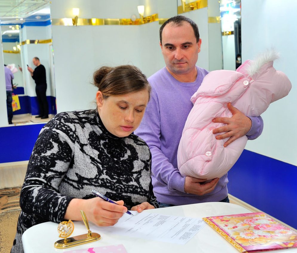 В семье Елмурадовых из Брянска появился на свет 7-й ребенок