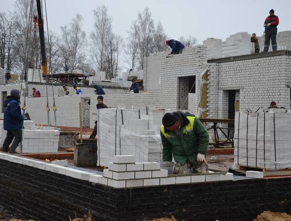 В брянской Навле продолжается строительство нового корпуса школы