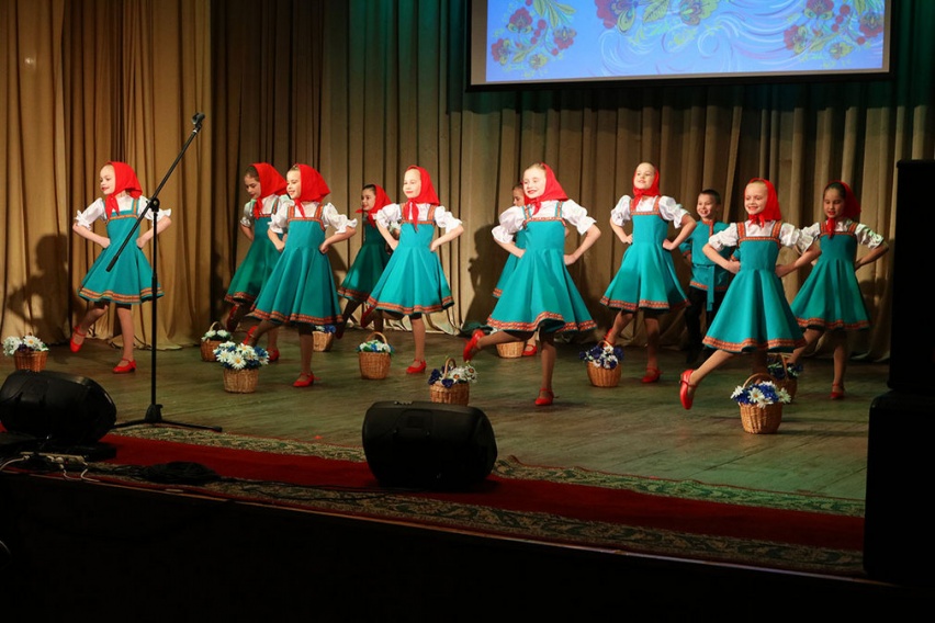 Работников коммунальных предприятий поздравили с профессиональным праздником