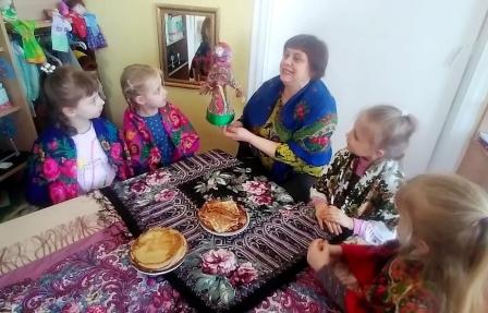 Широкая Масленица торжественно шествует по Брянскому району