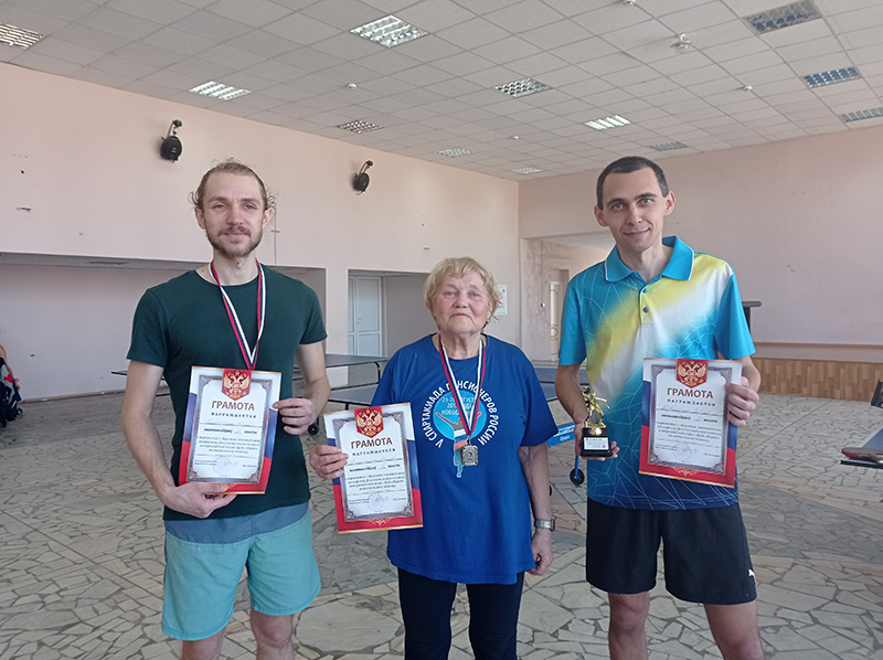 Турнир по настольному  теннису в Карачеве