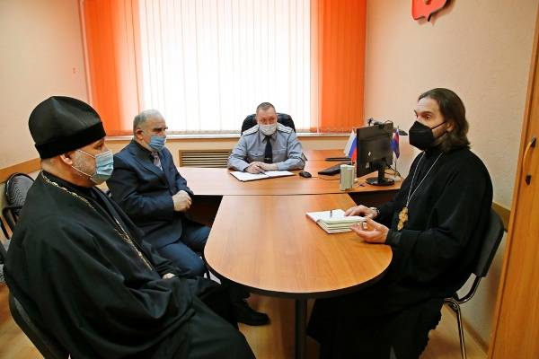 Общественники и представители конфессий укрепляют межэтнические отношения