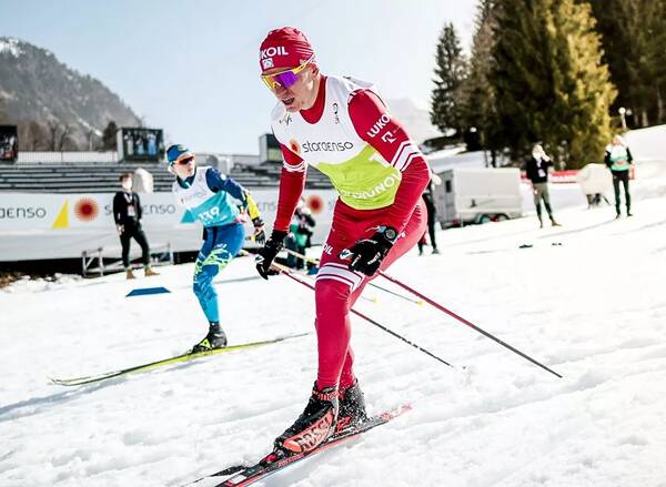 Брянский лыжник Большунов стал троекратным чемпионом России