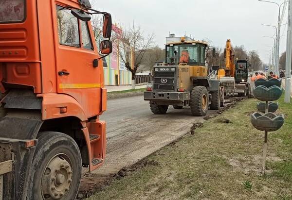 В брянском Дятьково начался капремонт автодороги на улице Ленина