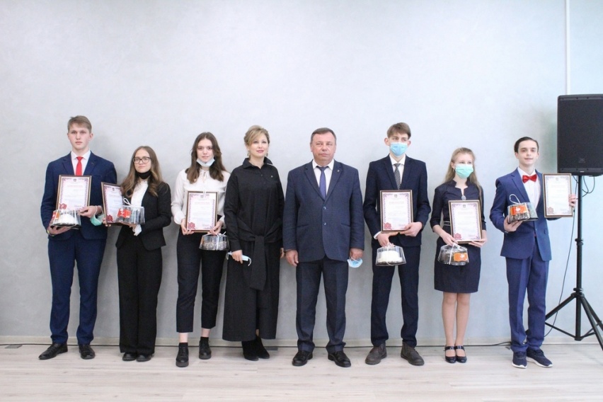 Премию губернатора Брянской области получили талантливые кванторианцы