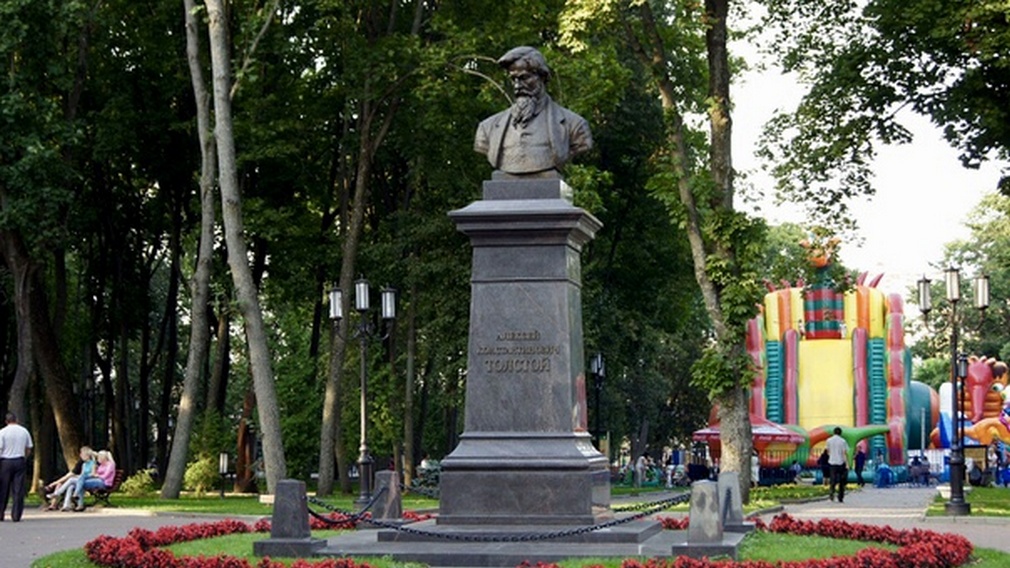 В Брянске в рамках дорожного нацпроекта капитально отремонтируют участок улицы Горького