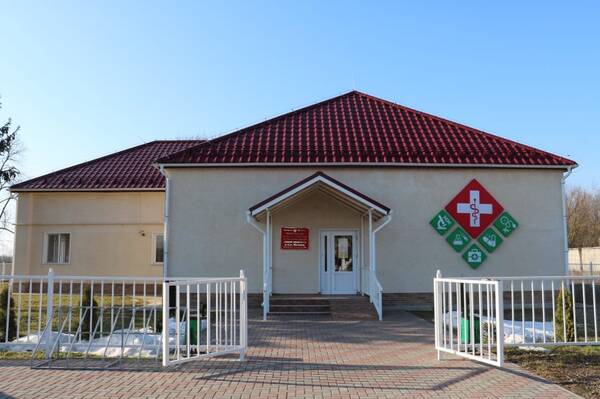 Жители Меленска и окрестных сел довольны условиями отремонтированного ФАПа