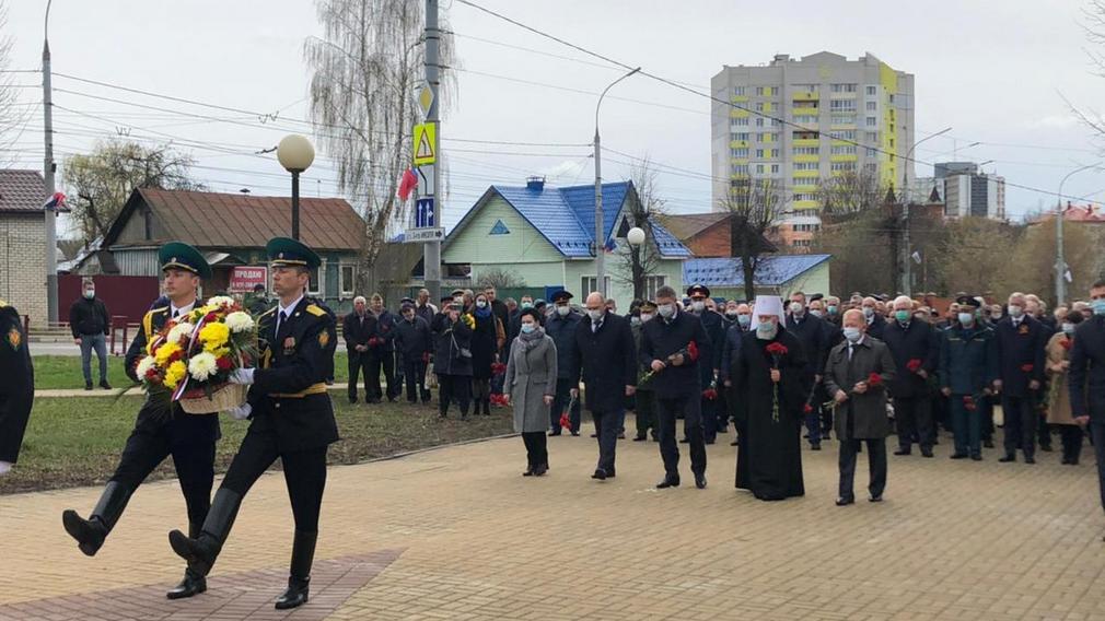В Брянске прошел торжественный митинг памяти жертв Чернобыльской АЭС