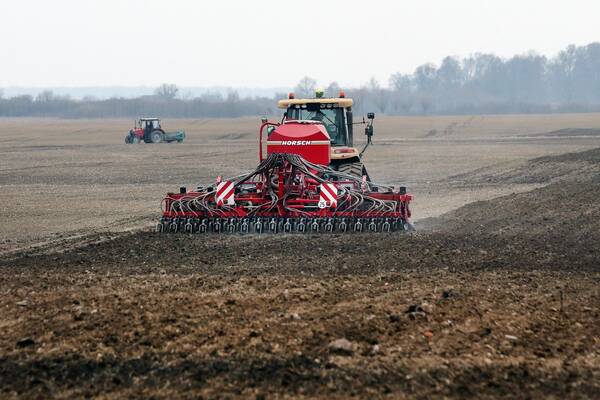 В Брянской области приступили к севу