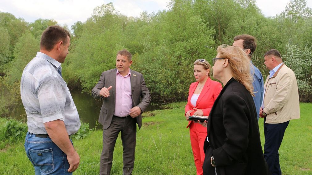 В Брянске проинспектировали работы по расчистке русла Десны