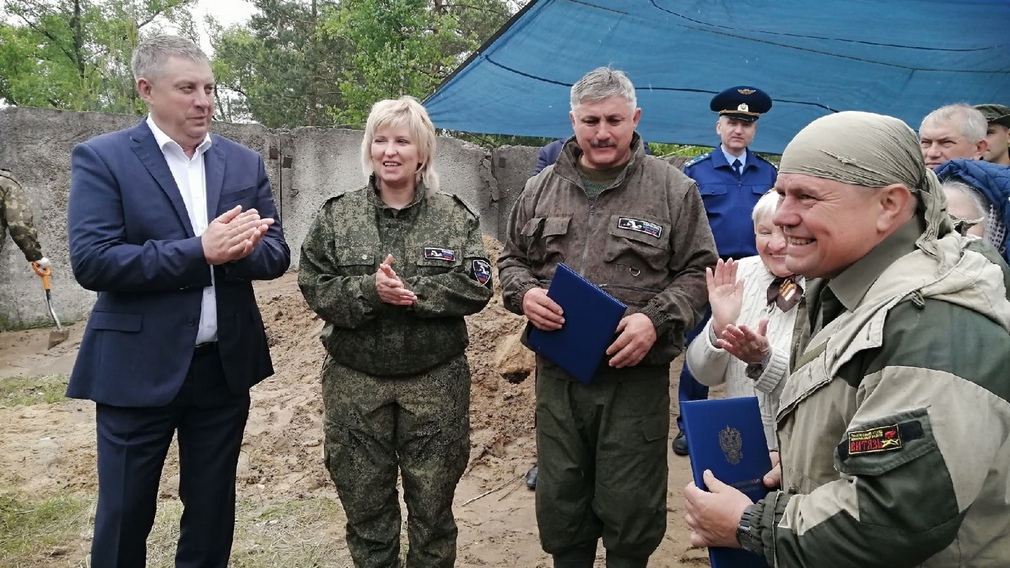 Брянским поисковикам вручили Благодарственные письма президента РФ