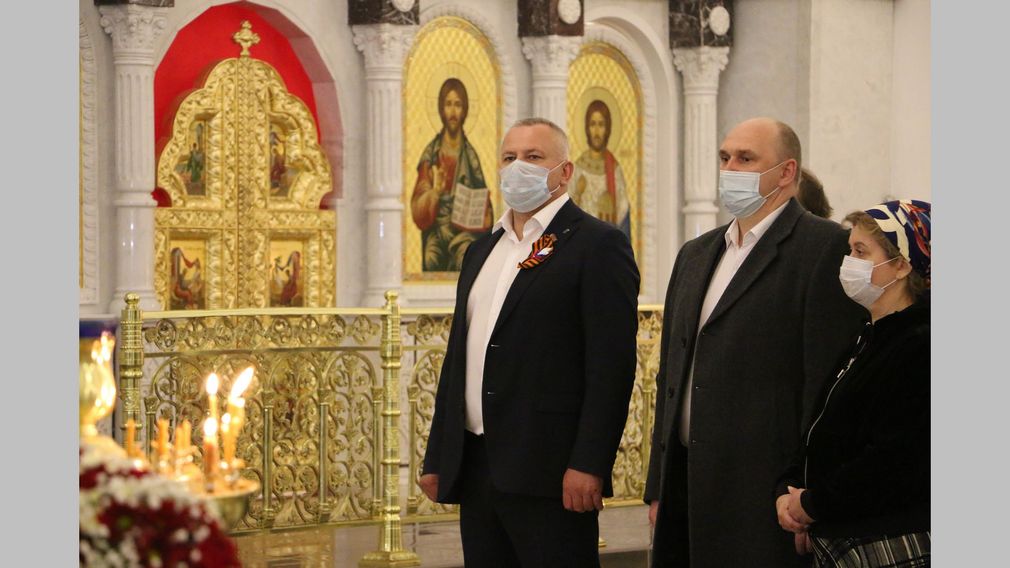 В Клинцовском Богоявленском кафедральном соборе прошло Пасхальное богослужение