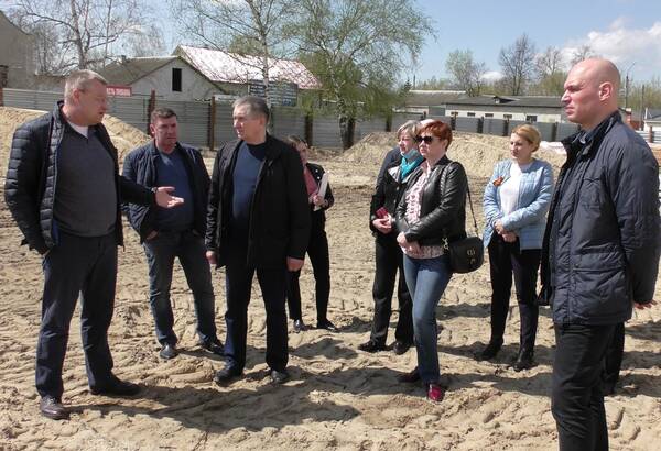 В Суземке строительство детсада проинспектировал замгубернатора Сергей Тимошенко