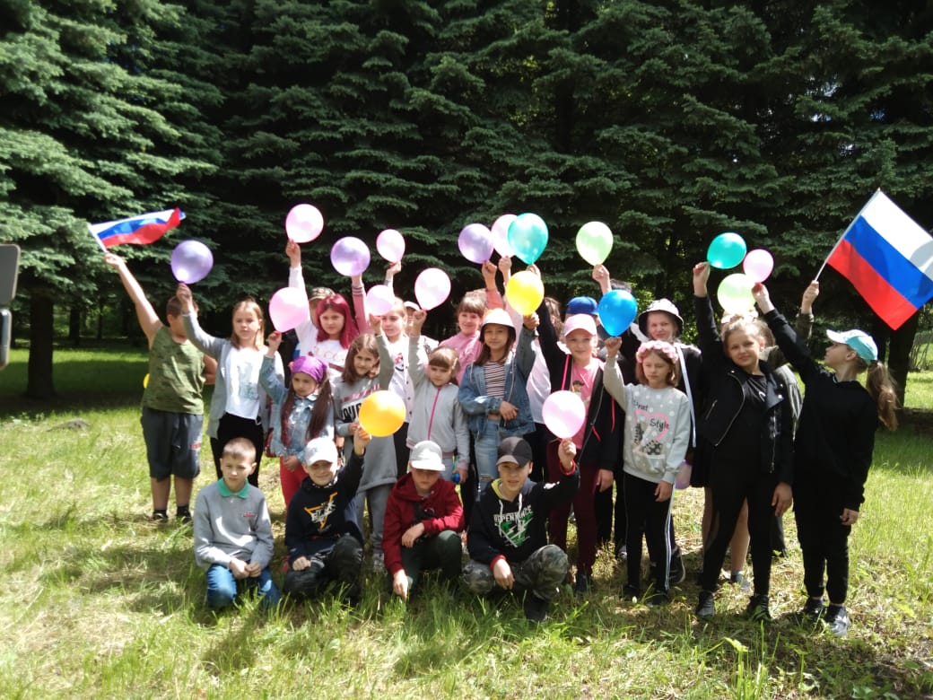 Работники Первомайской библиотеки провели акцию «Если будет Россия, значит, буду и я»