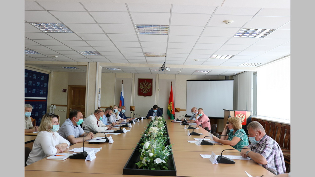 В Брянске в рамках дорожного нацпроекта проведут капремонт 28 улиц